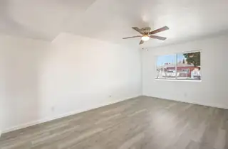 513 53rd Street SW Living Room