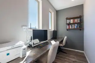 6806 Sydney Drive NE Home Office