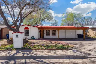 725 La Charles Drive NE, Albuquerque