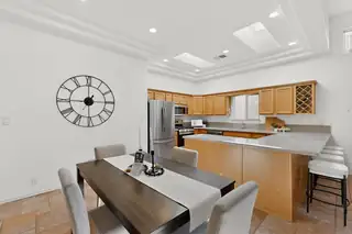 10100 Irbid Road NE Kitchen