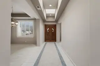 7009 E Starshine Street NE Living Room