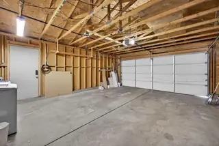 2500 Stallion Loop SE Garage