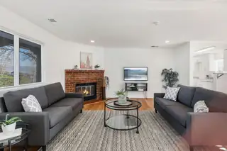 721 Chuckwagon Road SE Kitchen