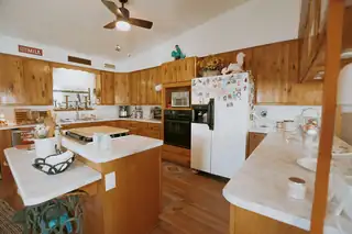 4 Alamillo Road Kitchen