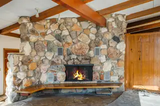 27 Eagle Trail Trail Fireplace