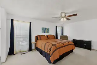 3511 Oakmount Drive SE Bedroom