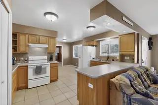 3511 Oakmount Drive SE Kitchen