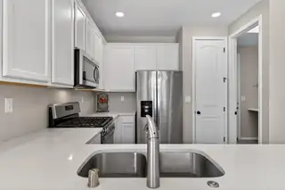 2076 Solara Loop NE Kitchen