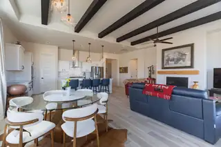 4337 Mountain Trail Loop NE Living Room