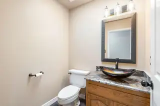 37 Sage Lane Bathroom