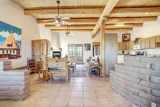 1701 Nez Perce Loop NE Living Room