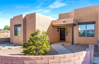 200 Aldaba Circle NE, Rio Rancho