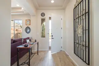 5626 Desert Sky Place NE Living Room