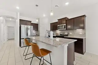 2807 Cambridge Avenue NE Kitchen