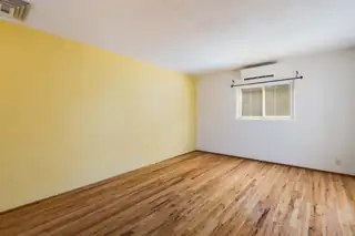 2738 Monroe Street NE Living Room