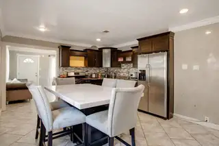 221 58th Street NW, Albuquerque 