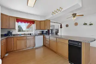 112 Divide Street Kitchen