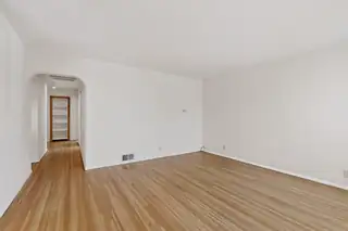 1804 Illinois Street NE Living Room