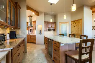 4 Meadows Place Kitchen