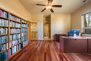 4 Meadows Place Home Office