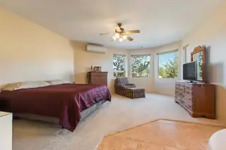 4 Meadows Place Bedroom