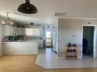 608 W Allen Avenue Kitchen