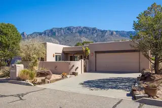 2760 Cliffrose Drive NE, Albuquerque