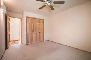 2760 Cliffrose Drive NE Bedroom