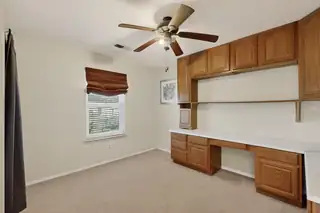 355 Esperanza Drive Home Office