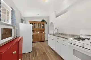 820 Austin Avenue Kitchen