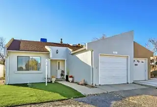 661 Stallion Road SE, Rio Rancho