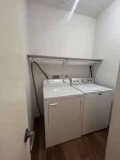 6800 Vista Del Norte Road NE 2615 Laundry Room