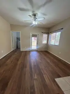 6800 Vista Del Norte Road NE 2615 Living Room