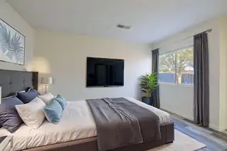 1777 Lee Loop NE Bedroom