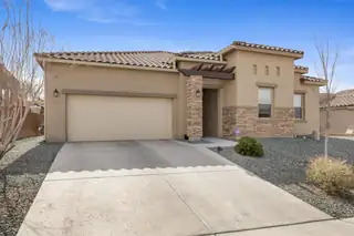 143 Suez Road NE, Albuquerque 