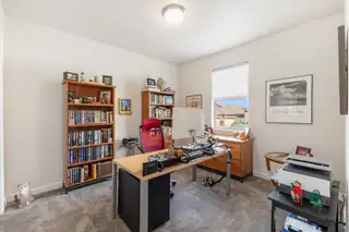 143 Suez Road NE Home Office