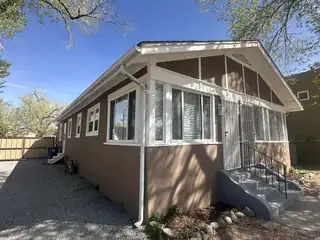 813 Marquette Avenue NW Exterior Front