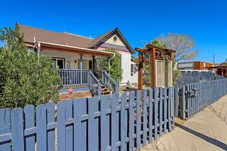 209 Hazeldine Avenue SW Exterior Front