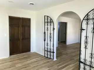 4301 Andrew Drive NE Living Room