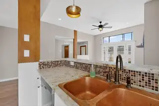 8420 Parrot Run Road NE Kitchen