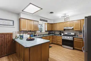 21 Kennedy Drive Kitchen