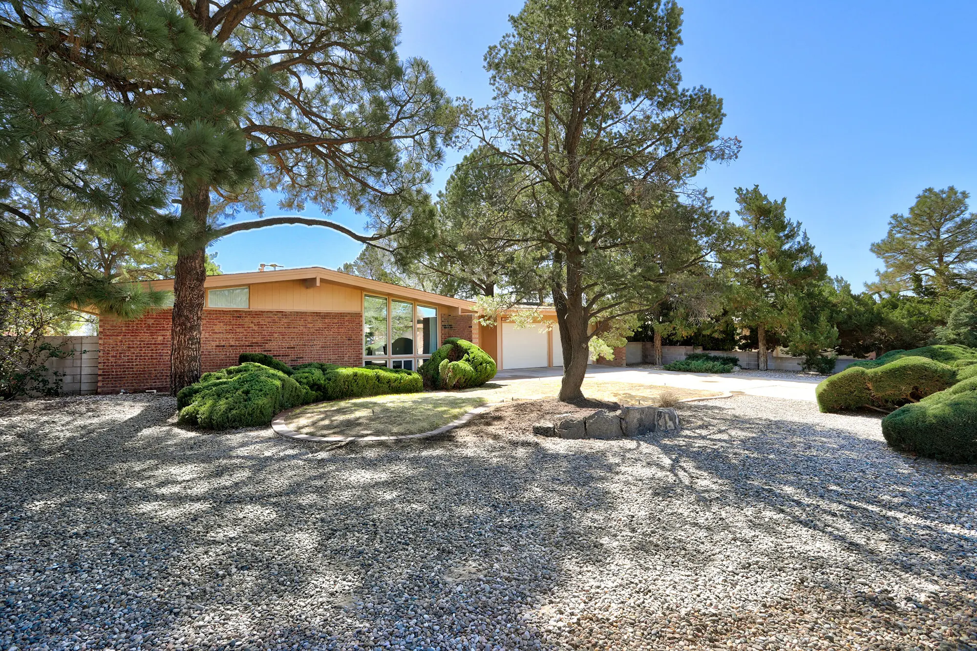 9818 Greene Avenue NW