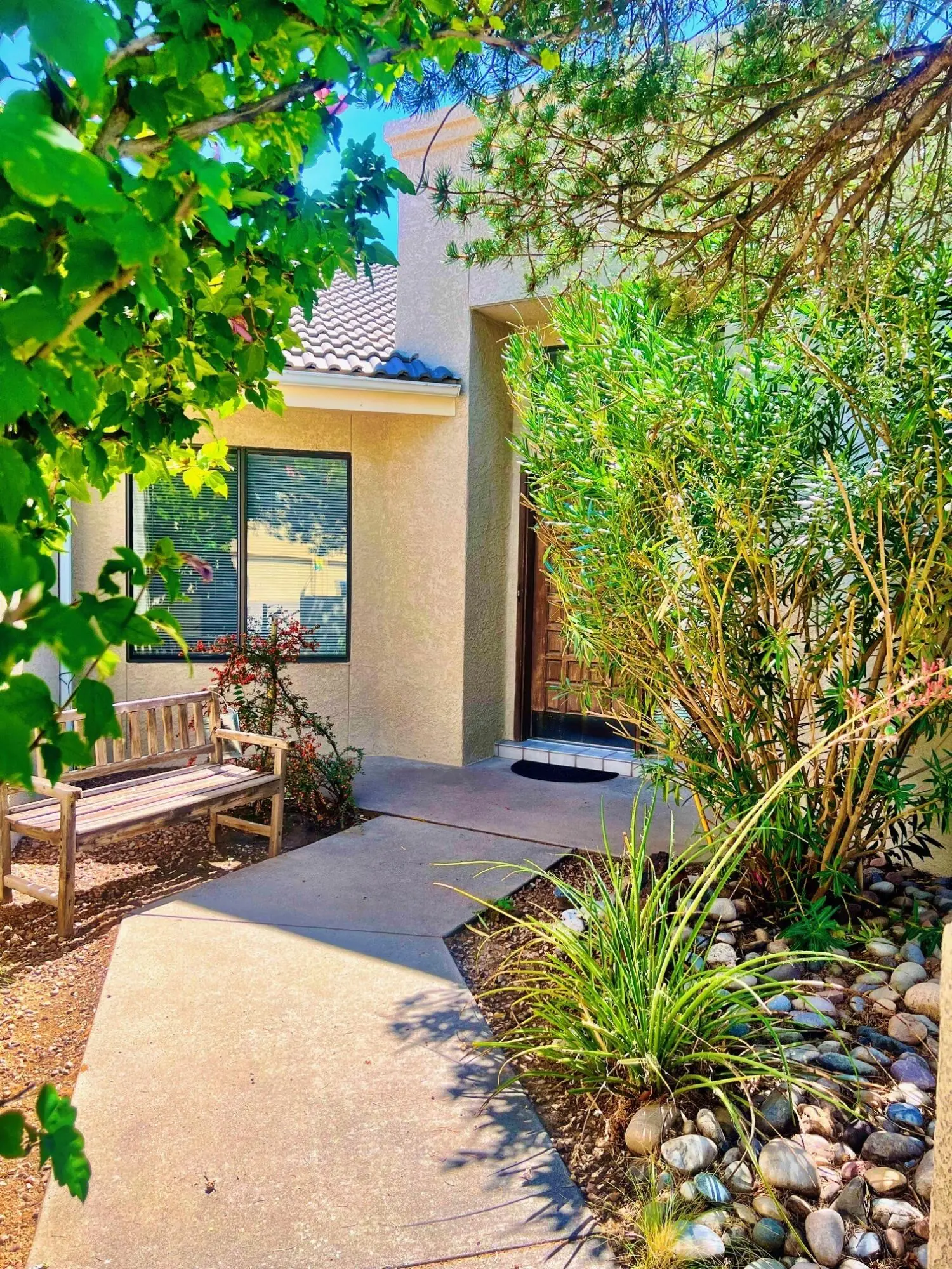 8700 Canyon Run Road NE