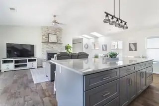 1110 Valley View Drive SW Kitchen