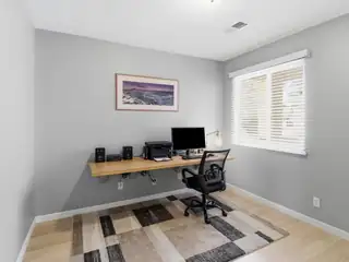 501 E Medina Meadows Drive NE Home Office