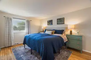 3901 Palomas Court NE Bedroom