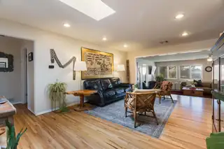 3901 Palomas Court NE Living Room