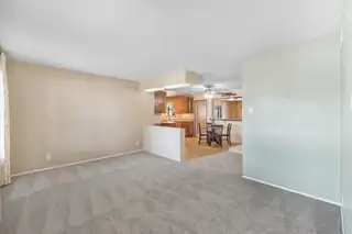 3112 Riviera Place NE Living Room