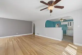 1506 Ridgecrest Drive SE Living Room