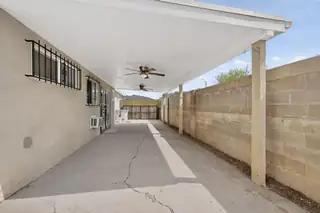 305 Moon Street NE Patio